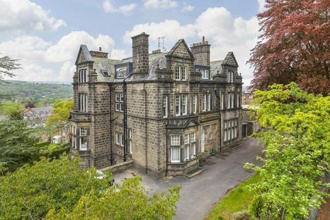 3 bedroom flat for sale, Parish Ghyll Drive, Ilkley, West Yorkshire, LS29