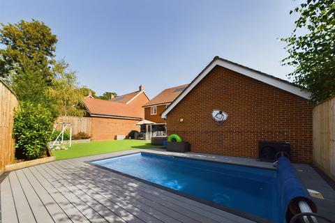 5 bedroom detached house for sale - Cleverley Rise, Southampton SO31