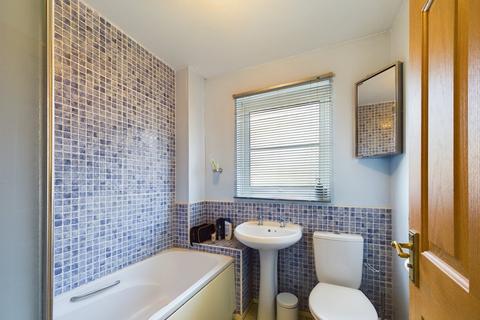 45 Devonshire Gardens, Bursledon, Southampton, SO31 8HE