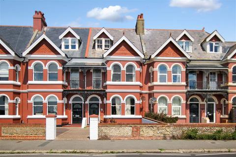 5 bedroom terraced house for sale, Brighton Road, Worthing BN11 2EU