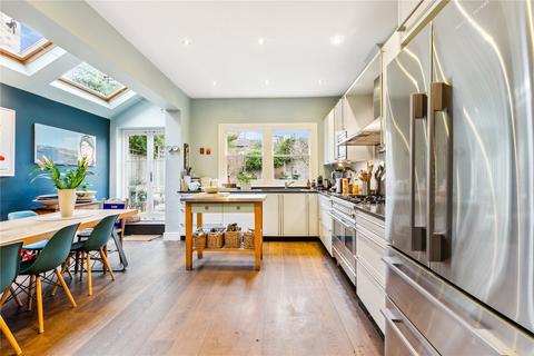 114 Ramsden Road, London, SW12 8RB