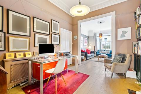 114 Ramsden Road, London, SW12 8RB