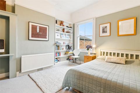 114 Ramsden Road, London, SW12 8RB