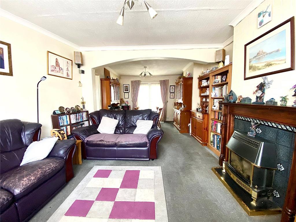 Through Lounge