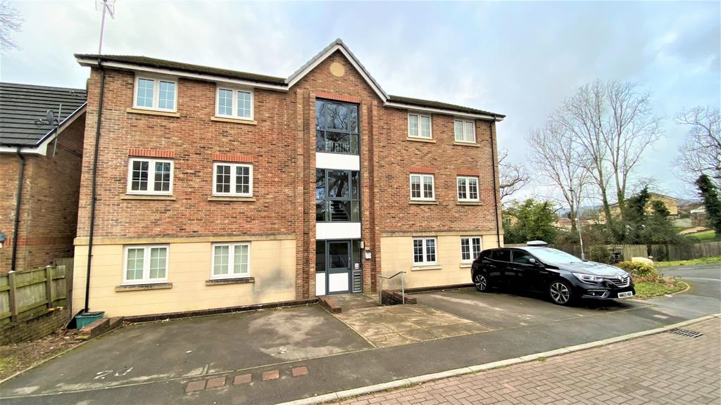 Westfield Gardens, Malpas, Newport 2 bed flat £825 pcm (£190 pw)