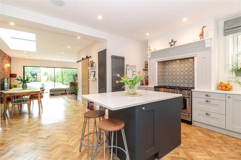 5 bedroom detached house for sale - Abbots Road, Abbots Langley, Hertfordshire, WD5