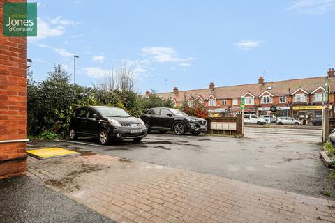 1 bedroom flat to rent, Broadwater Road, Worthing, West Sussex, BN14