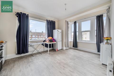 1 bedroom flat to rent, Broadwater Road, Worthing, West Sussex, BN14