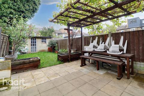 5 bedroom terraced house for sale, Palamos Road, Leyton
