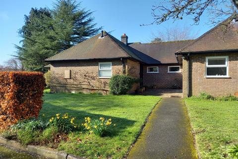 2 bedroom semi-detached bungalow for sale, Winchester
