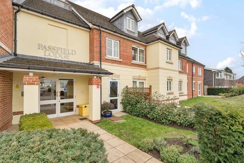 1 bedroom retirement property for sale, Lightwater,  Surrey,  GU18