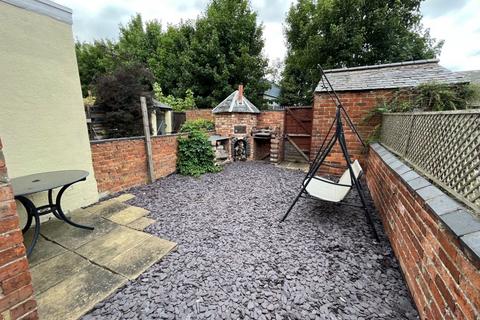 63 Abbey Road, Northampton, NN4 8EY