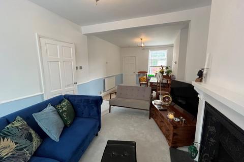 63 Abbey Road, Northampton, NN4 8EY