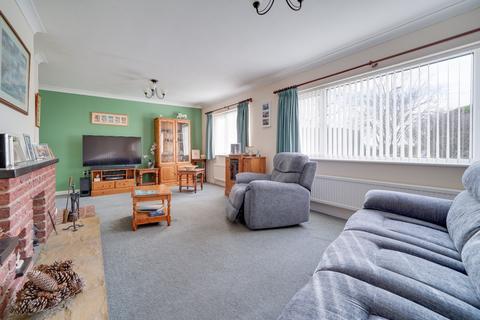 15 Beldams, Needingworth, St Ives, PE27 4TY
