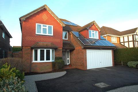 5 bedroom detached house for sale, Denham Walk, Chalfont St. Peter, Gerrards Cross, SL9