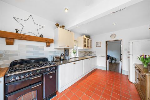 3 bedroom terraced house for sale - Victoria Road, Devizes