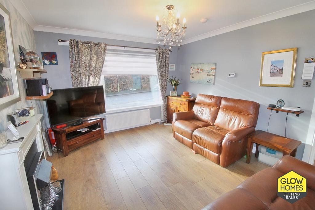 Hillhouse Place, Stewarton KA3 3 bed bungalow for sale £230,000