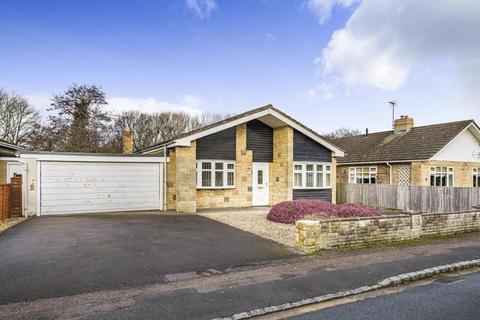 3 bedroom detached bungalow for sale, Bicester,  Oxfordshire,  OX26