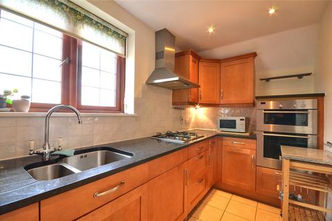 2 bedroom apartment to rent - Lewes Road, East Grinstead, West Sussex, RH19