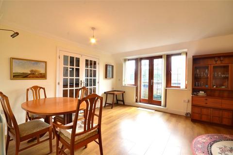 2 bedroom apartment to rent - Lewes Road, East Grinstead, West Sussex, RH19