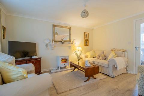 3 bedroom end of terrace house for sale, Lady Acre Close, Lymm WA13