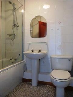 2 bedroom maisonette to rent, Robertson Road, Perth, PH1