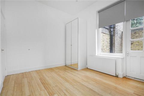 1 bedroom apartment to rent, Riggindale Road, London, SW16