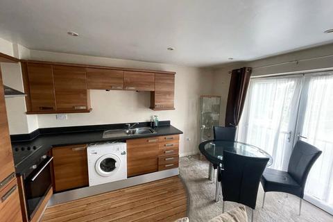 2 bedroom apartment for sale, Priorywood Drive, Leigh-on-Sea, Essex, SS9