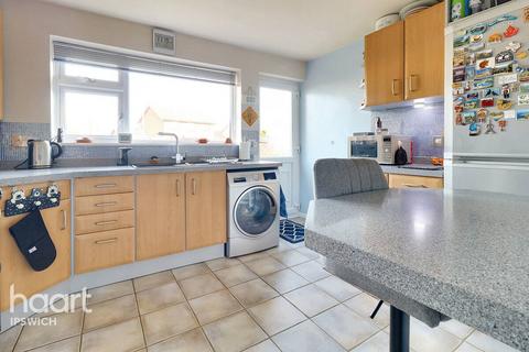 34 Brockley Crescent, Ipswich, IP1 5HT