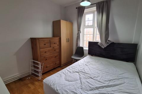 5 bedroom flat to rent - Candida Court, Clarence Way, London, NW1