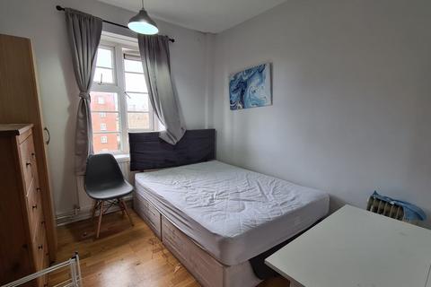 5 bedroom flat to rent - Candida Court, Clarence Way, London, NW1