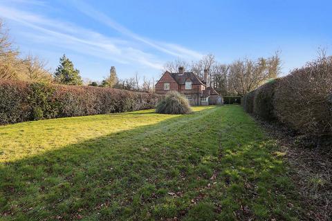 3 bedroom semi-detached house for sale - Buckhold, edge of Pangbourne, Berkshire