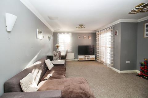 2 bedroom apartment for sale, Chartwell Place, Junction Road, Romford, RM1