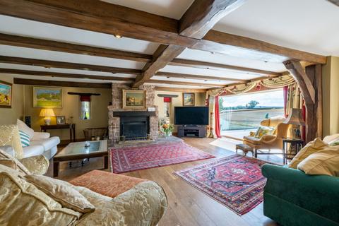 6 bedroom country house for sale, Little Peterstow Barn