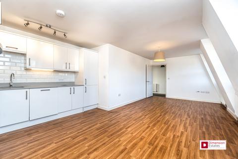 3 bedroom flat to rent, Median Road, Lower Clapton, Hackney, E5