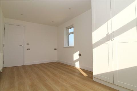 2 bedroom apartment to rent, Kidderminster Road, Croydon, CR0