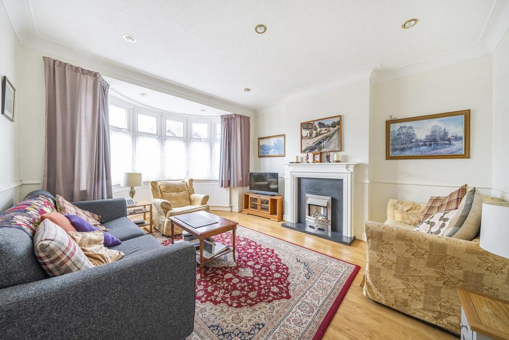 Highdown, Worcester Park 4 bed semidetached house for sale £850,000