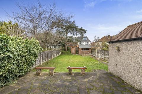 18 Highdown, Worcester Park, KT4 7HZ