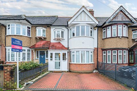 60 Torcross Road, Ruislip, HA4 0TD