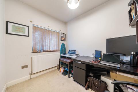 60 Torcross Road, Ruislip, HA4 0TD