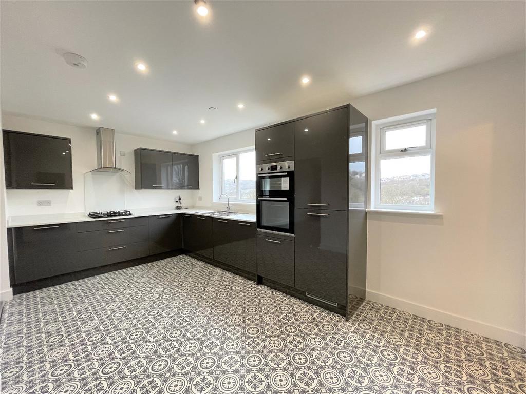 Tabor Road, Maesycwmmer, Hengoed... 3 bed detached house for sale £