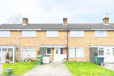 3 bedroom terraced house to rent, Voewood Close, New Malden
