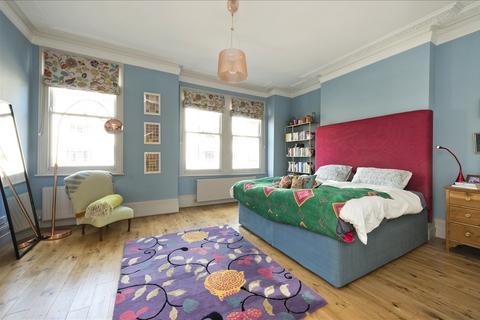 40 Frithville Gardens, London, W12 7JN