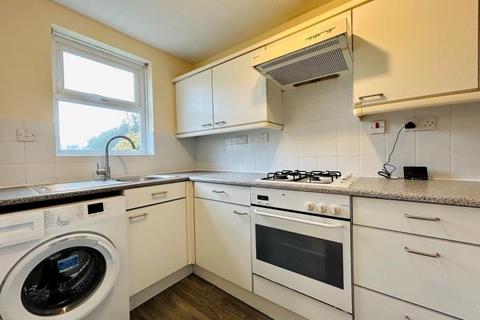 2 bedroom terraced house to rent, Rashleigh Place, Oldbrook