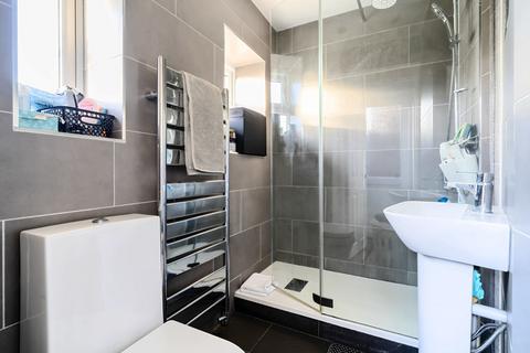 73 Greenfields Road, Reading, RG2 8SG