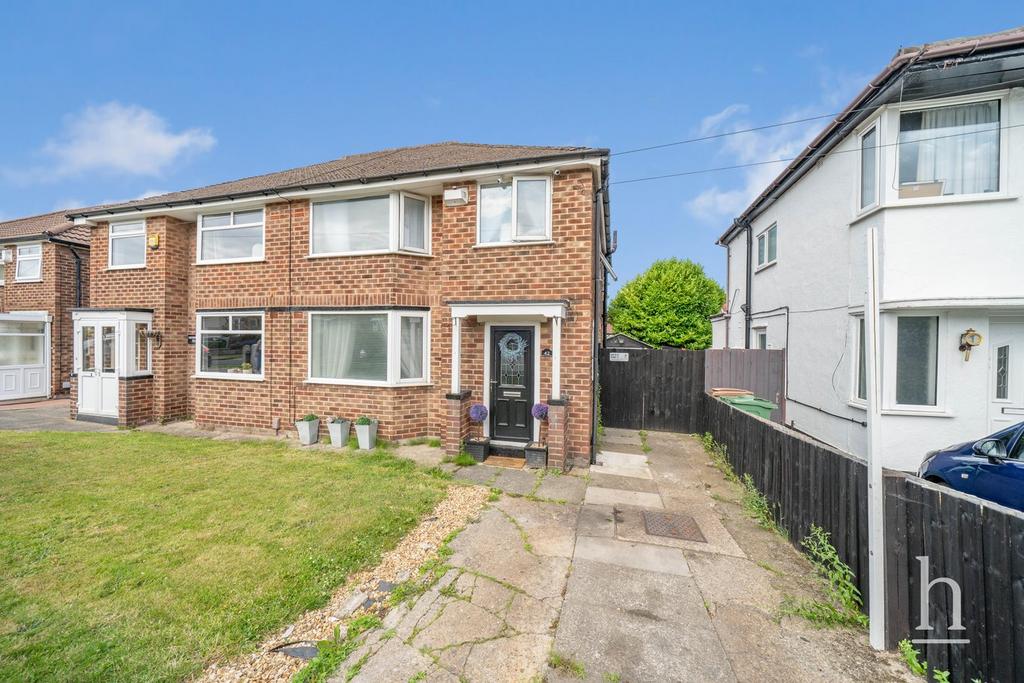 Malpas Drive, Higher Bebington CH63 3 bed semidetached house for sale