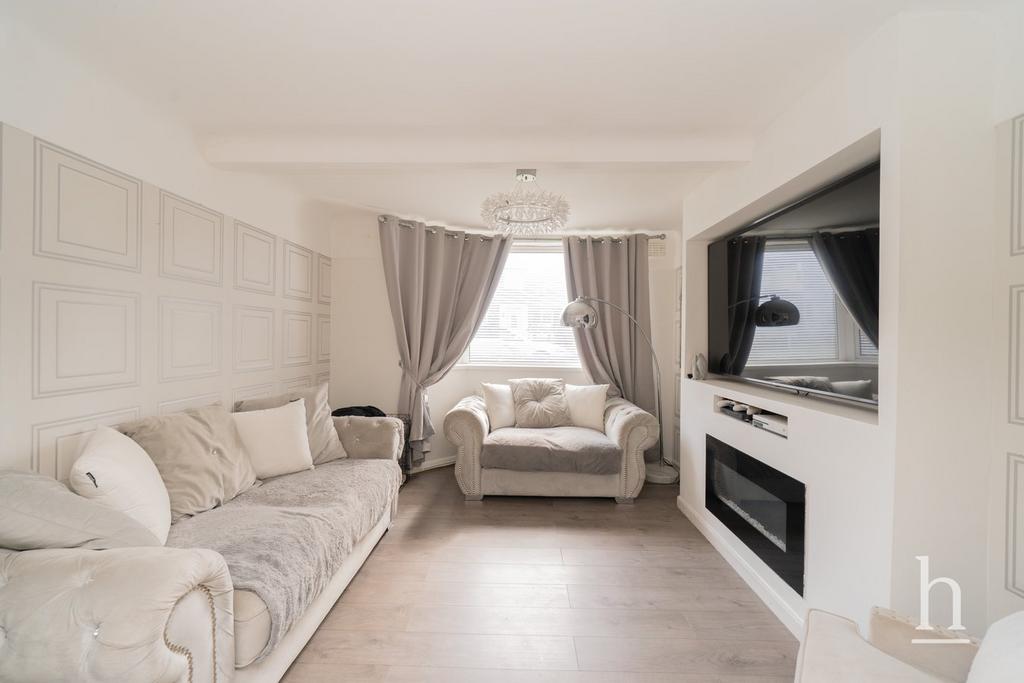 Malpas Drive, Higher Bebington CH63 3 bed semidetached house for sale