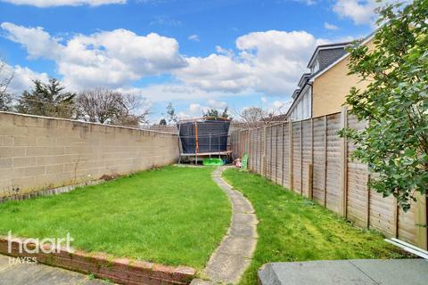 3 Larch Crescent, Hayes, UB4 9DN