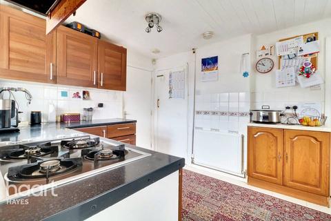 3 Larch Crescent, Hayes, UB4 9DN