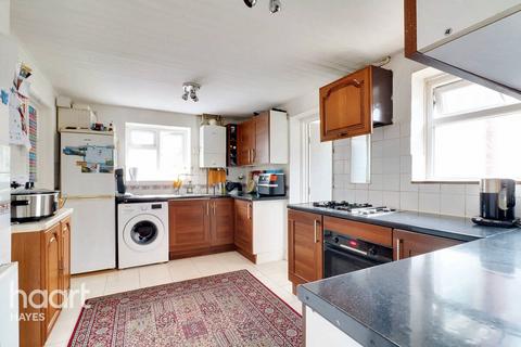 3 Larch Crescent, Hayes, UB4 9DN